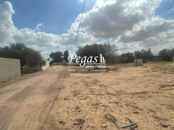 photo bien Terrain à vendre à Djerba avec permis de construction