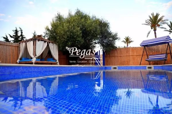 photo bien A louer une maison avec piscine dans la zone touristique Djerba