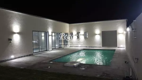 photo bien A louer, Une magnifique villa avec piscine à Djerba-Midoun