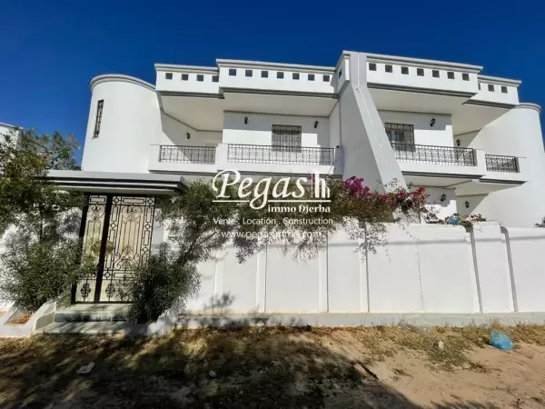 photo bien une maison à vendre à Djerba Midoun zone urbaine