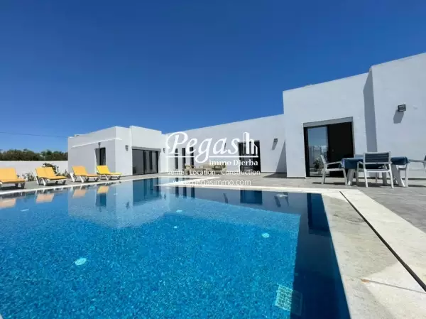 photo bien une maison à louer avec piscine à Djerba