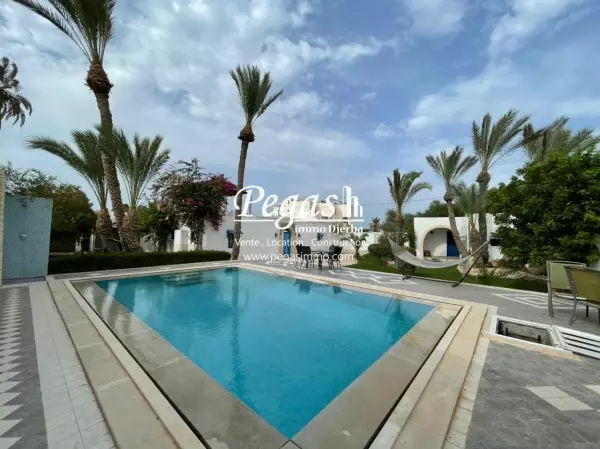 photo bien une maison avec piscine à louer dans la zone touristique djerba avec piscine