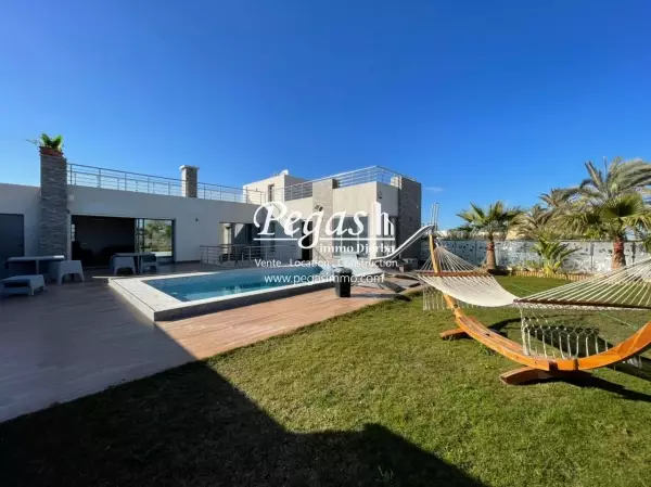 photo bien villa avec piscine à louer à Djerba